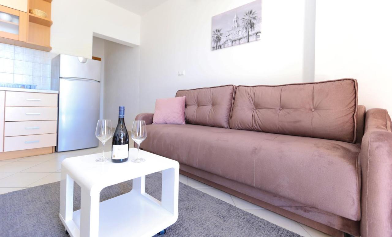 Apartmani Guto Подстрана Екстериор снимка